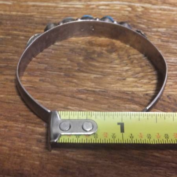 CROSS SOLD: Navajo Native American Turquoise Silver Bracelet - Picture 14 of 15
